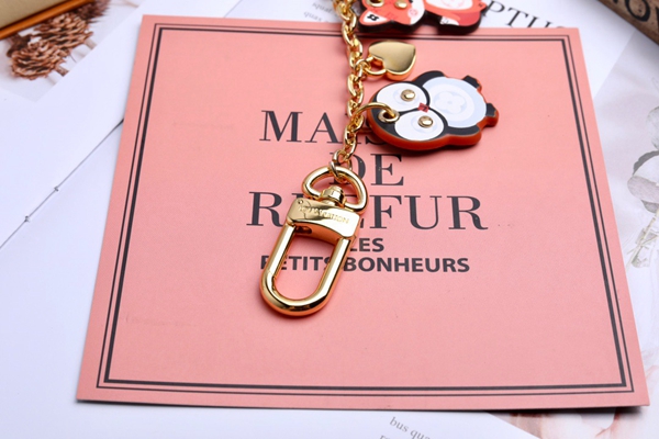 ブランドキーホルダー着用イメージ